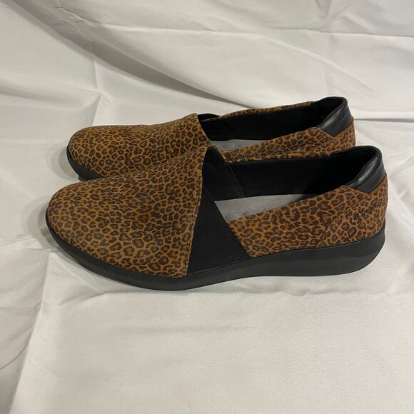 Clarks Kayleigh Step Loafer Womens 11 M Brown Black Cheetah Shoes Slip On - Picture 1 of 7